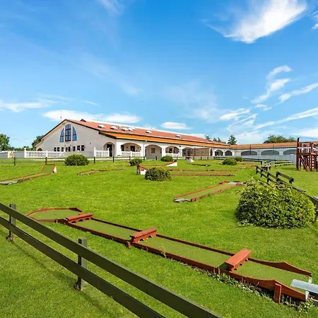 Holiday home Beautiful In With Outdoor Swimming Pool *